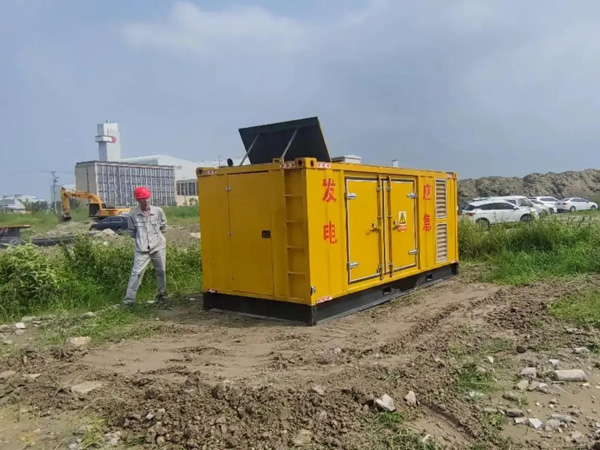 下城200KW柴油发电机机组每小时的油耗量受哪些因素影响？