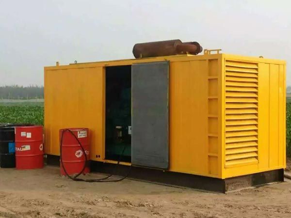 下城安装新的水冷式机油散热器密封件有哪些注意事项？